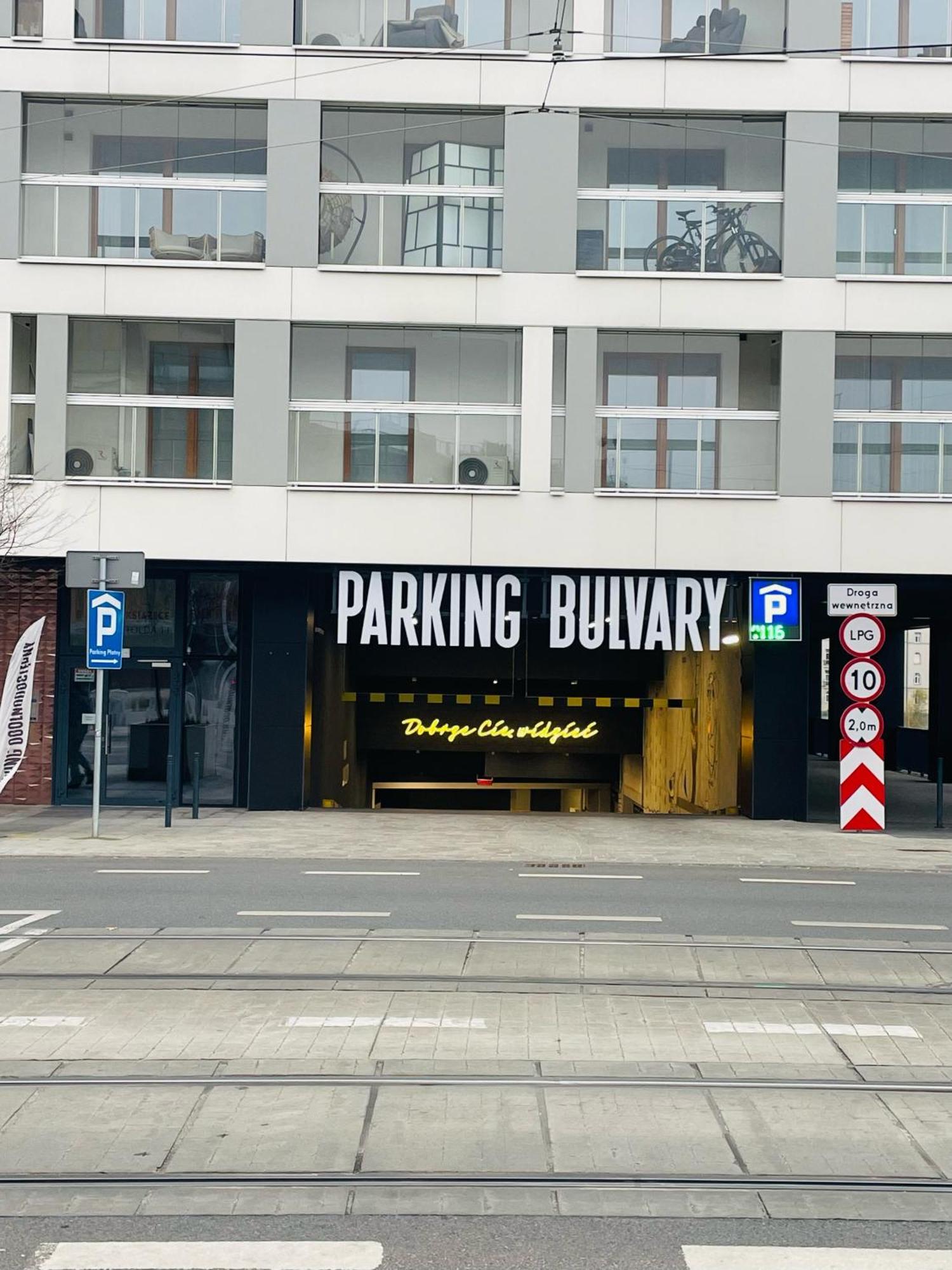 Q19 Apartments Rynek Wroclaw Exterior photo